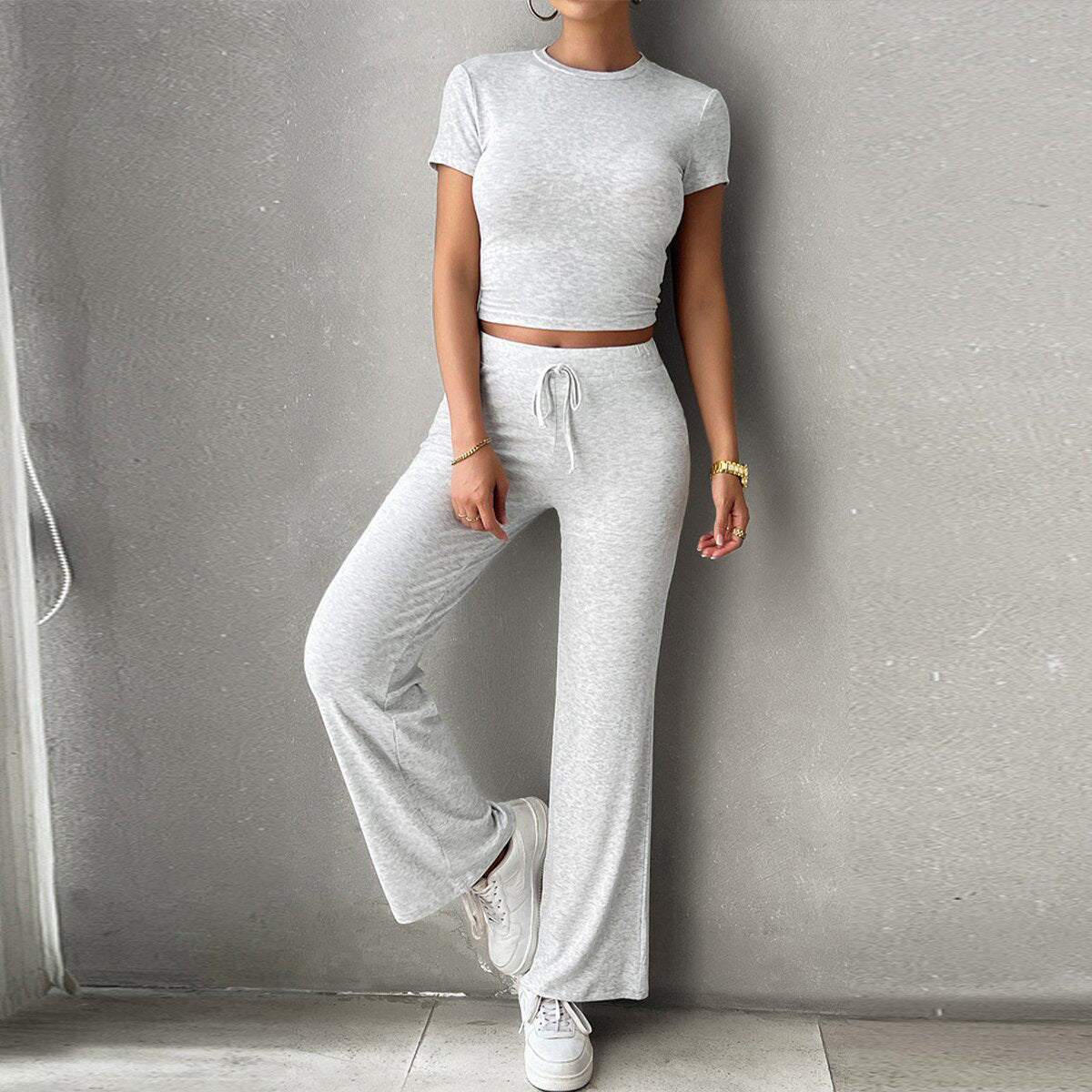 Casual and stylish sportswear two-piece set
